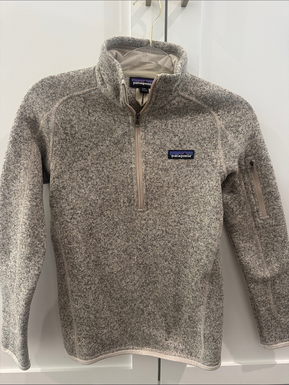 Patagonia Men’s Light Heather Gray Quarter-Zip Sweater